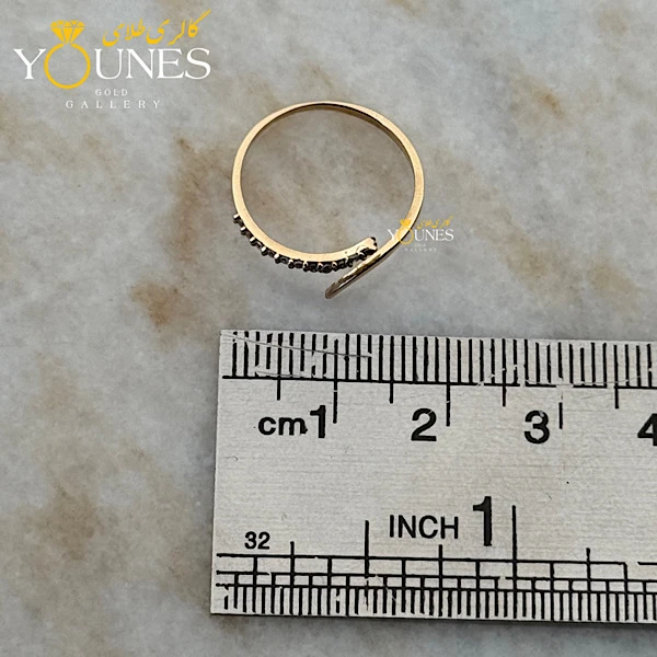 انگشتر نگین دار مینیمال طلا